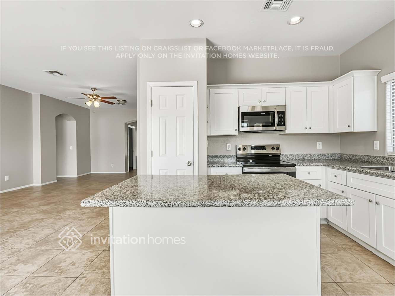 Building Photo - 1608 S 79th Ln