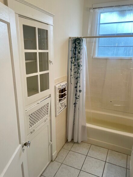 Building Photo - 7704 Spruce Street