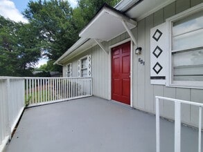 Building Photo - COMING SOON: Fantastic 3/1 Bungalow Near Langford Park - Housing Vouchers Accepted
