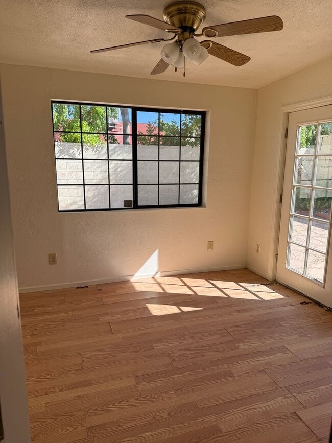 Building Photo - Sunset Mesa Townhouse for Rent