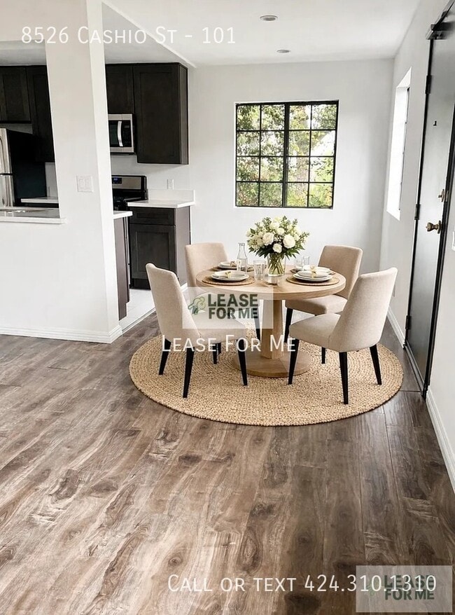 Building Photo - 8526 Cashio St