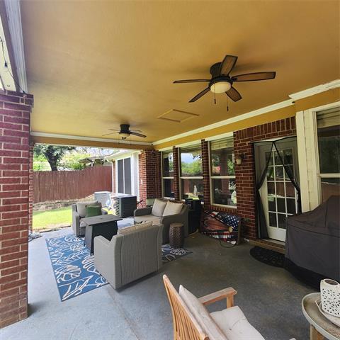 Building Photo - 1104 Summerbrook Dr