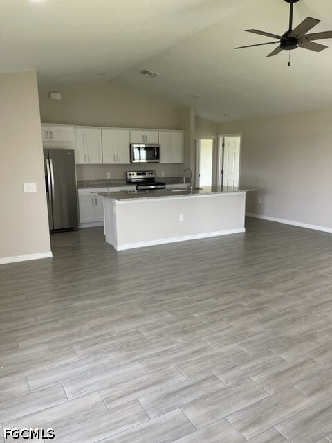 Building Photo - 4535 San Antonio Ln