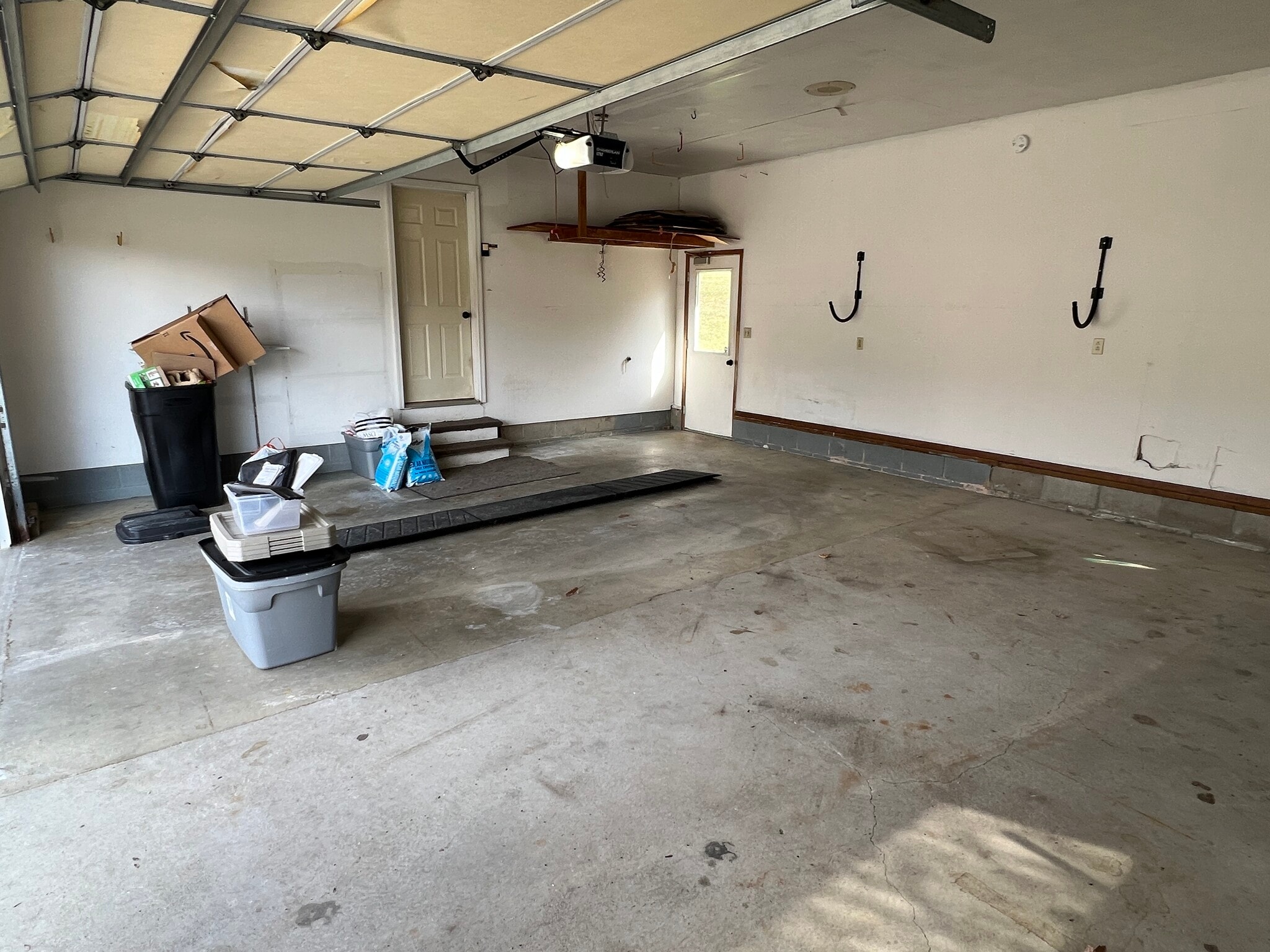 Building Photo - 607 James St NE