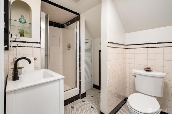 Building Photo - 9716 Dayton Ave N