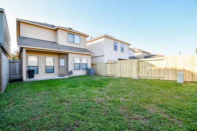 Building Photo - 6702 Honey Harvest Ln