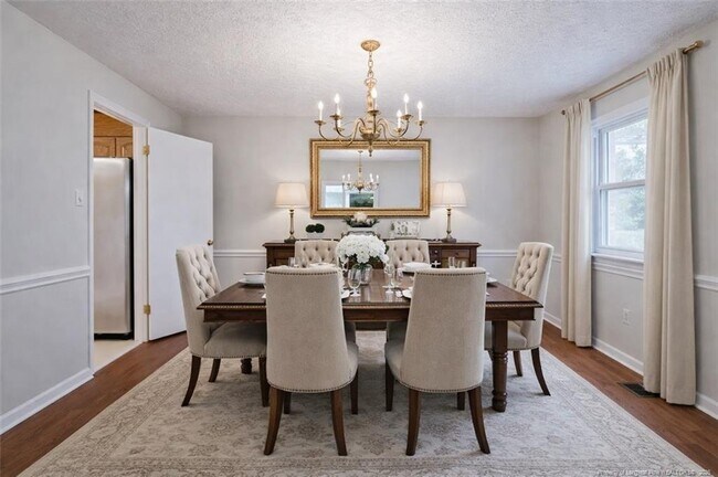 Building Photo - 6811 Mangrove Dr