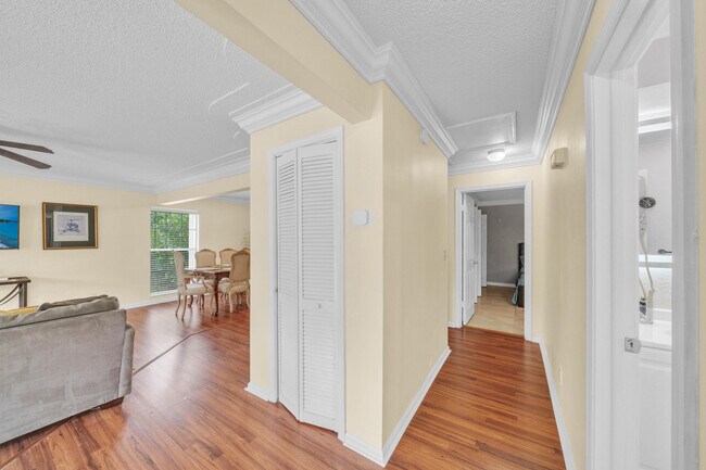 Building Photo - 1350 Riverside Cir