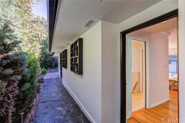 Building Photo - 2740 Hutton Dr