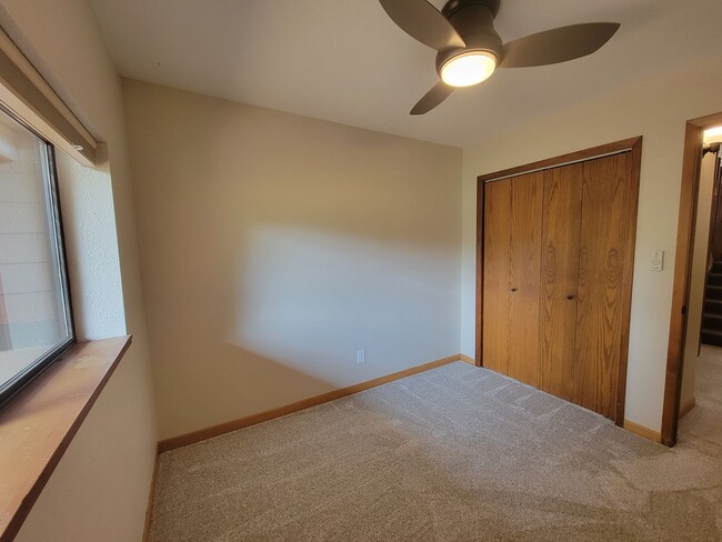 Building Photo - Hawthorne Home