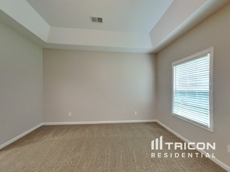 Building Photo - 829 Ellyson Dr
