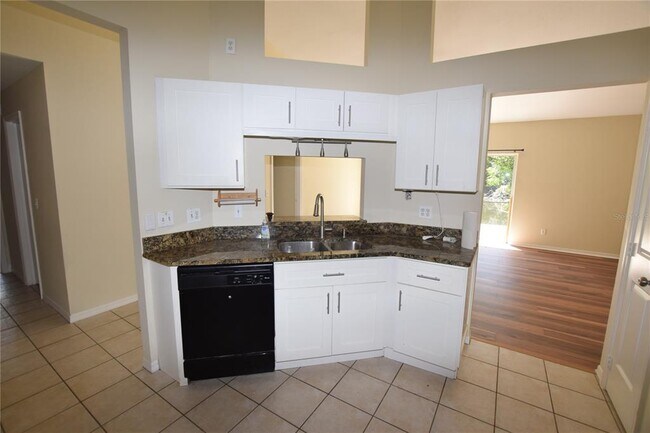 Building Photo - 302 Bridie Ct