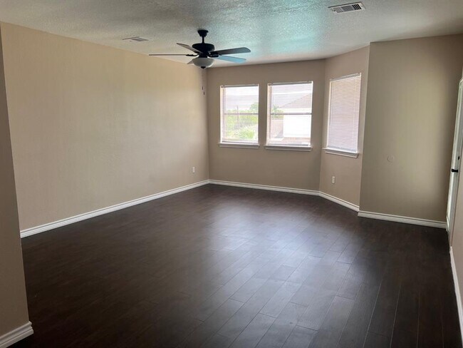 Building Photo - 8003 Catalpa St