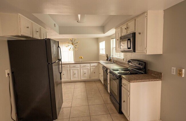 Building Photo - 10522 Clear Cove Ln