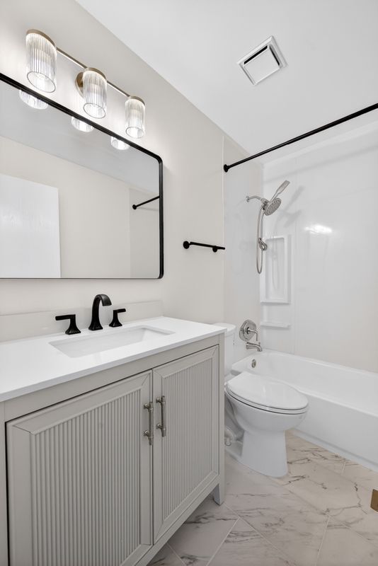 Building Photo - 1447 Pepperdine Ct