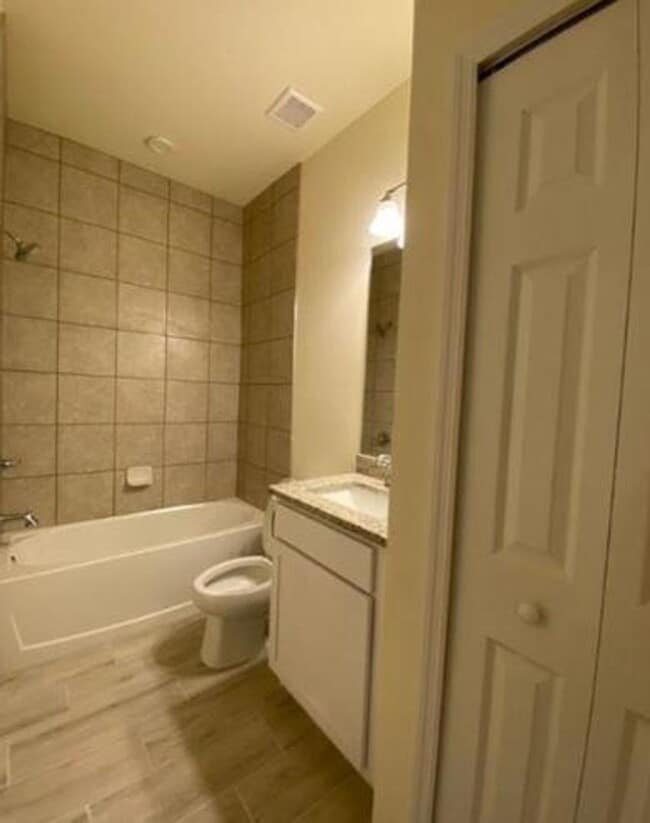 Building Photo - 1116/1118 Albert Ave