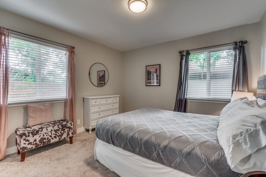 Bedroom 2 - 3503 Clawson Rd