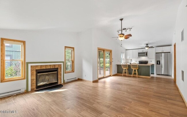 Building Photo - 24 Thimbleberry Rd