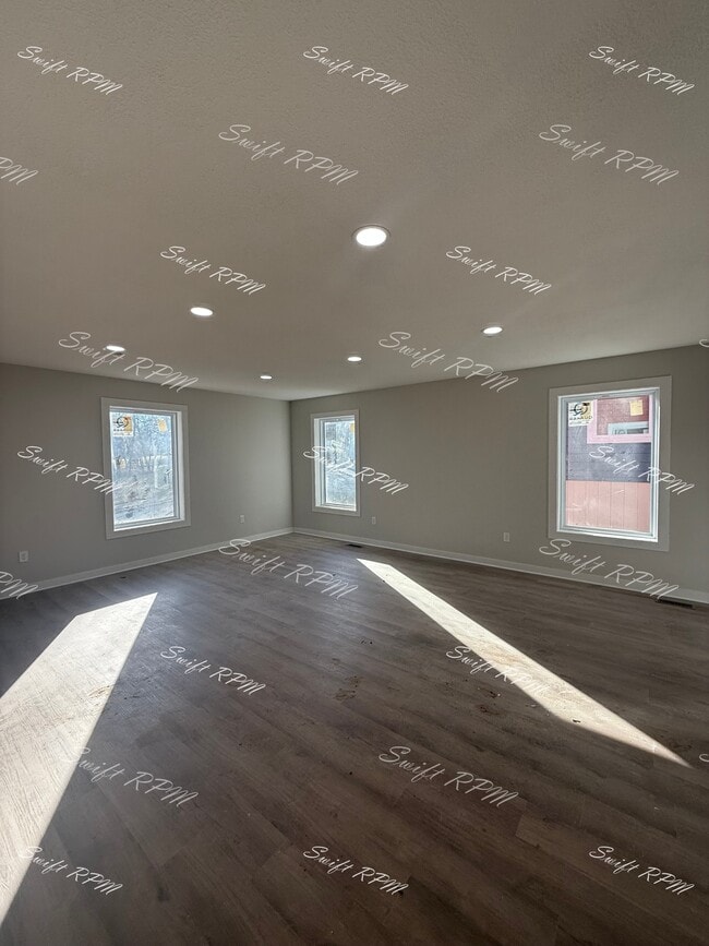 Building Photo - 1036 Oakland Ave