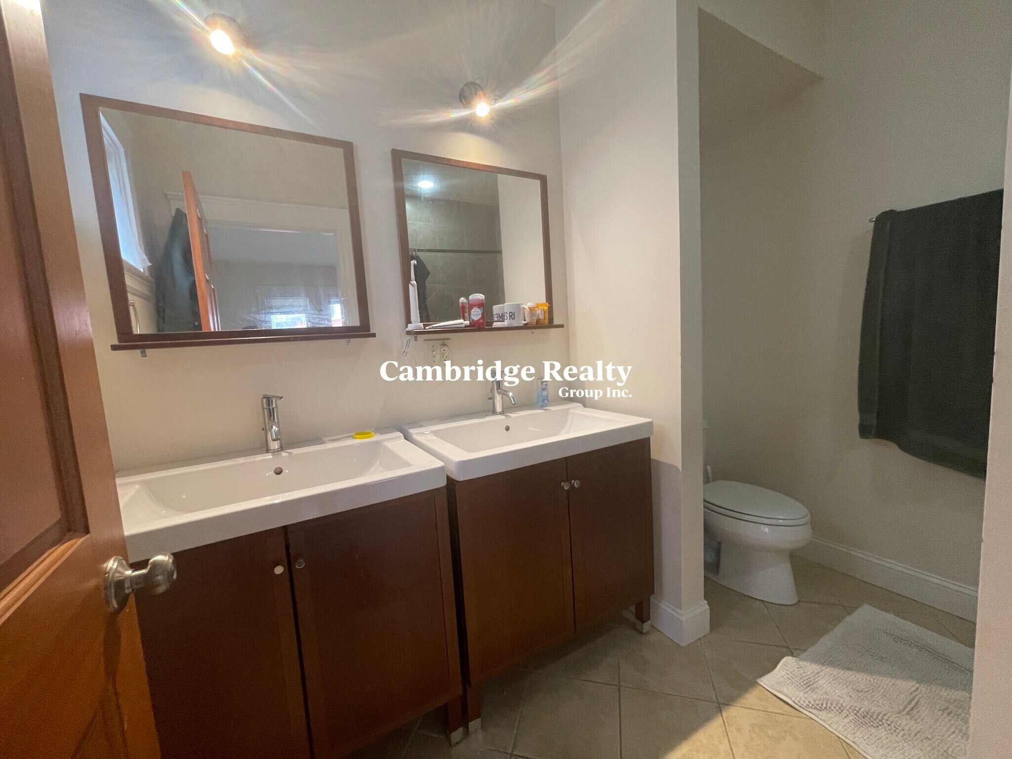 Building Photo - 6 Giles Park