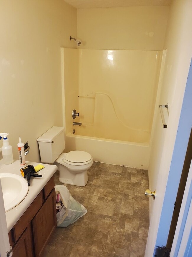 Building Photo - 514 W Northlane Dr