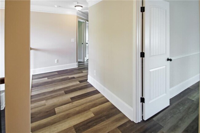 Building Photo - 1307 Clarecastle Ln