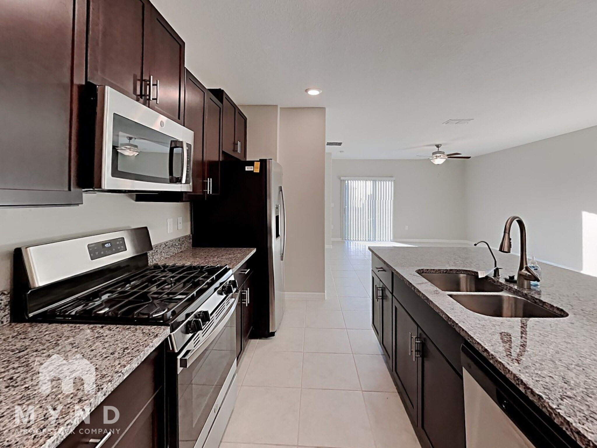 Building Photo - 5250 White Chicory Dr