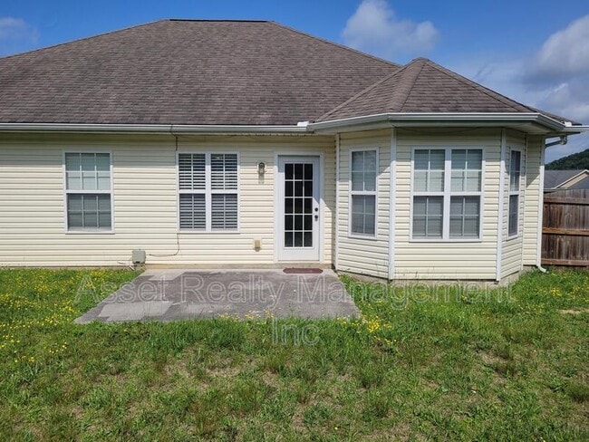 Building Photo - 7106 Anna Hulen Rd