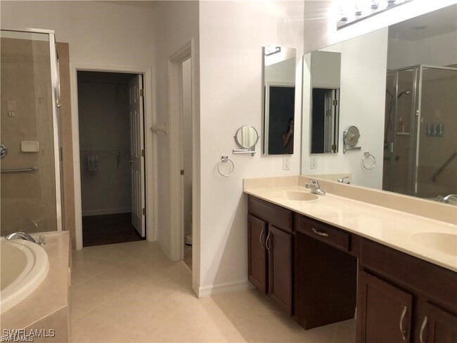 Building Photo - 14726 Calusa Palms Dr
