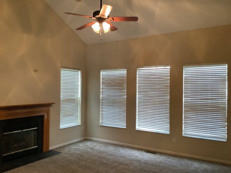 Building Photo - 46 Runkle Dr