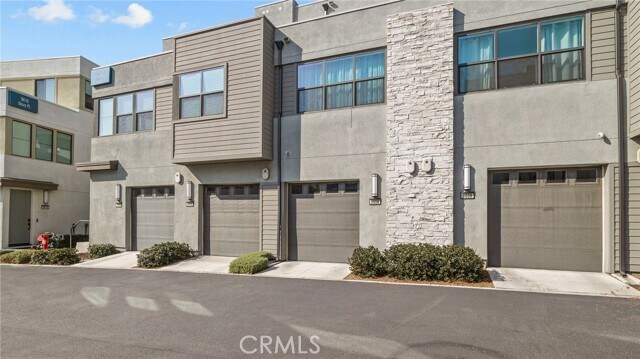 Building Photo - 9608 Nova Pl