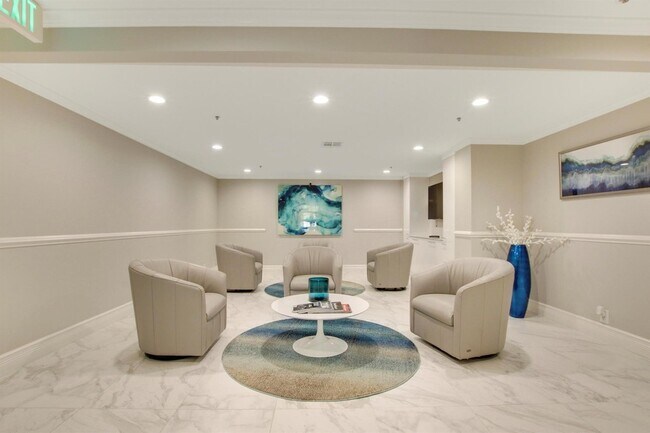 Building Photo - 5280 N Ocean Dr