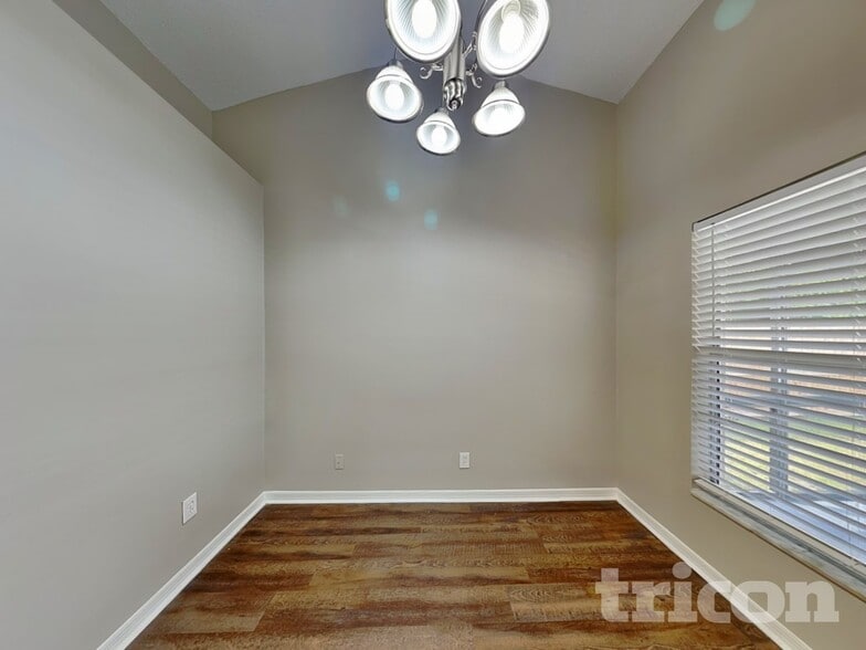 Building Photo - 5318 Southwick Dr