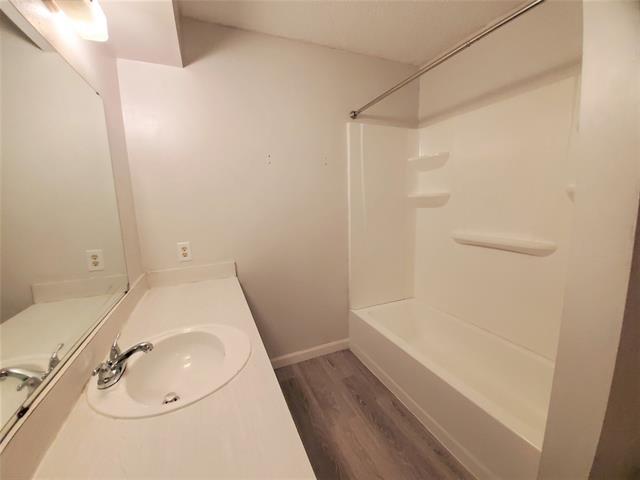 Building Photo - 1002 Mulkey Ln