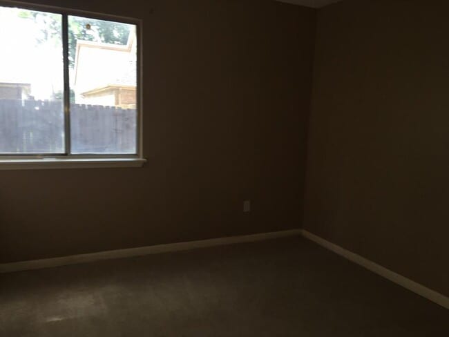 Building Photo - 2907 Waypark Dr