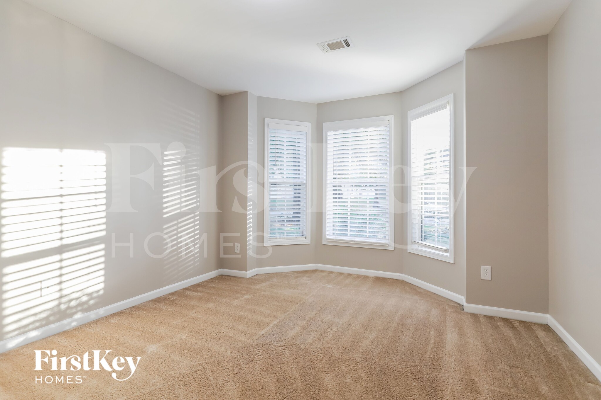 Building Photo - 2868 Merrion Park Ln NE