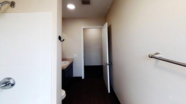 Building Photo - 3554 E Washington Ave