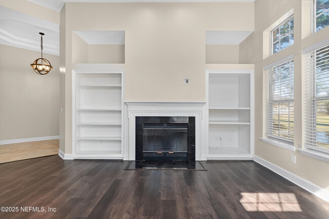 Building Photo - 577 Hunters Grove Ct