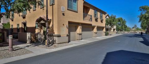 Building Photo - 7502 S 30th Run