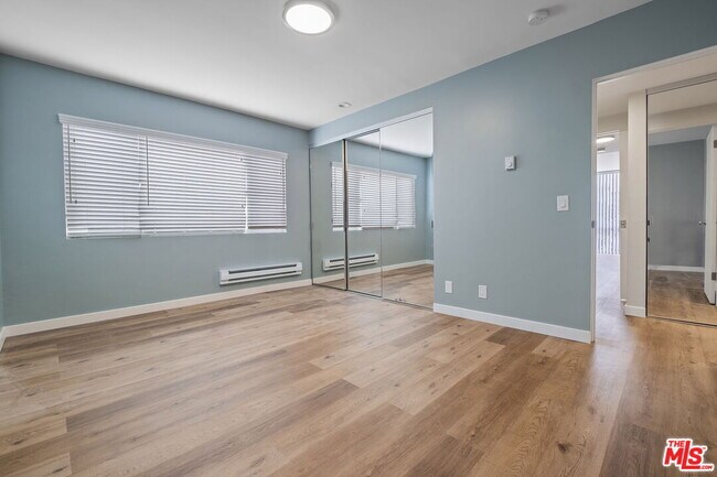 Building Photo - 848 18th St