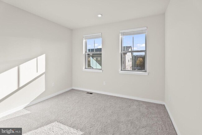 Building Photo - 6244 Folly Ln