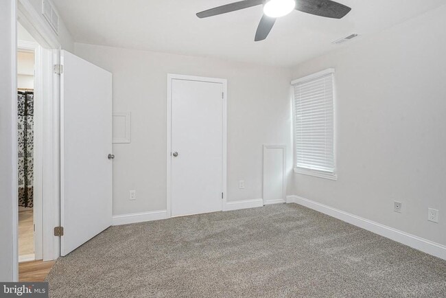 Building Photo - 4617A Aberdeen Dr