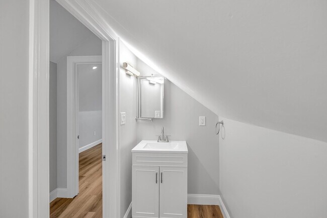 Building Photo - 58 Constance Rd