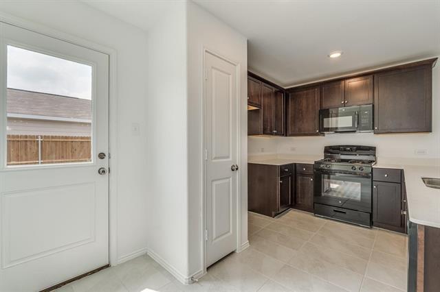Building Photo - 7625 Bluebell Ln