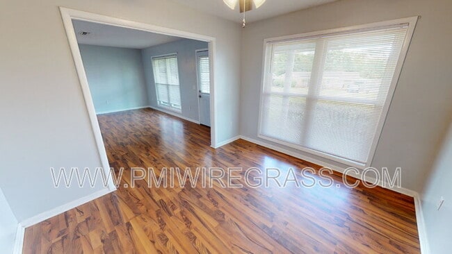 Building Photo - 203 Gilbert St