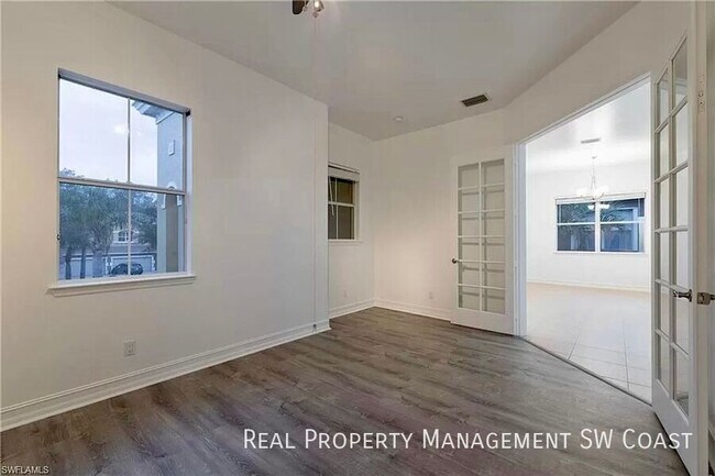 Building Photo - 7210 Bergamo Way