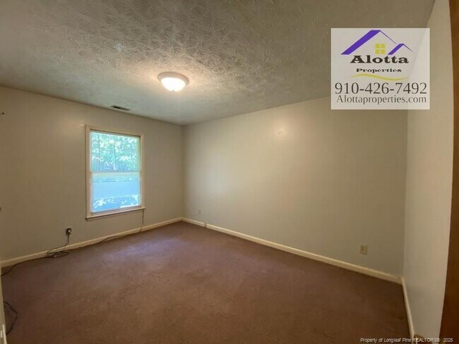 Building Photo - 1966 Glenwick Dr