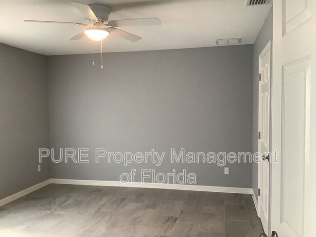 Building Photo - 2629 SW 175 Loop