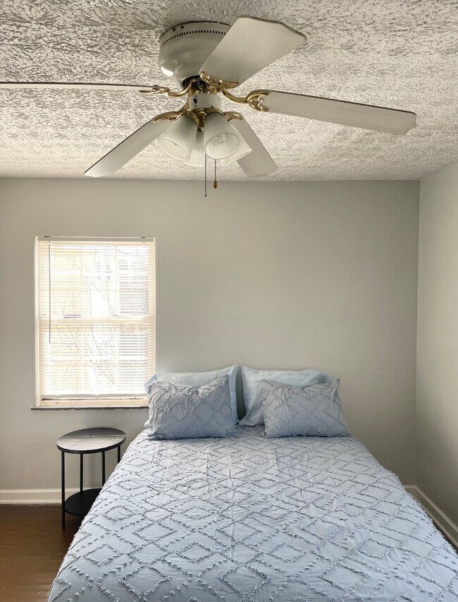 Building Photo - 77 N Huron Ave