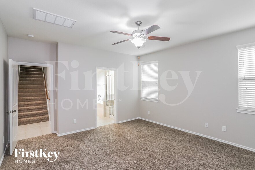 Building Photo - 8115 Lemongrass Ave